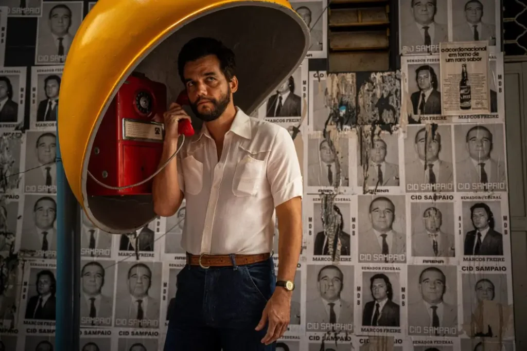 Wagner Moura, que interpreta o protagonista Marcelo, recebeu prêmio de Melhor ator em Cannes
| Crédito: O Agente Secreto/CinemaScopio/Divulgação