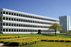 Decisões institucionais e investigações se cruzam em um dos casos mais sensíveis do sistema financeiro recente | Foto: Lourdes Amaral/TCU