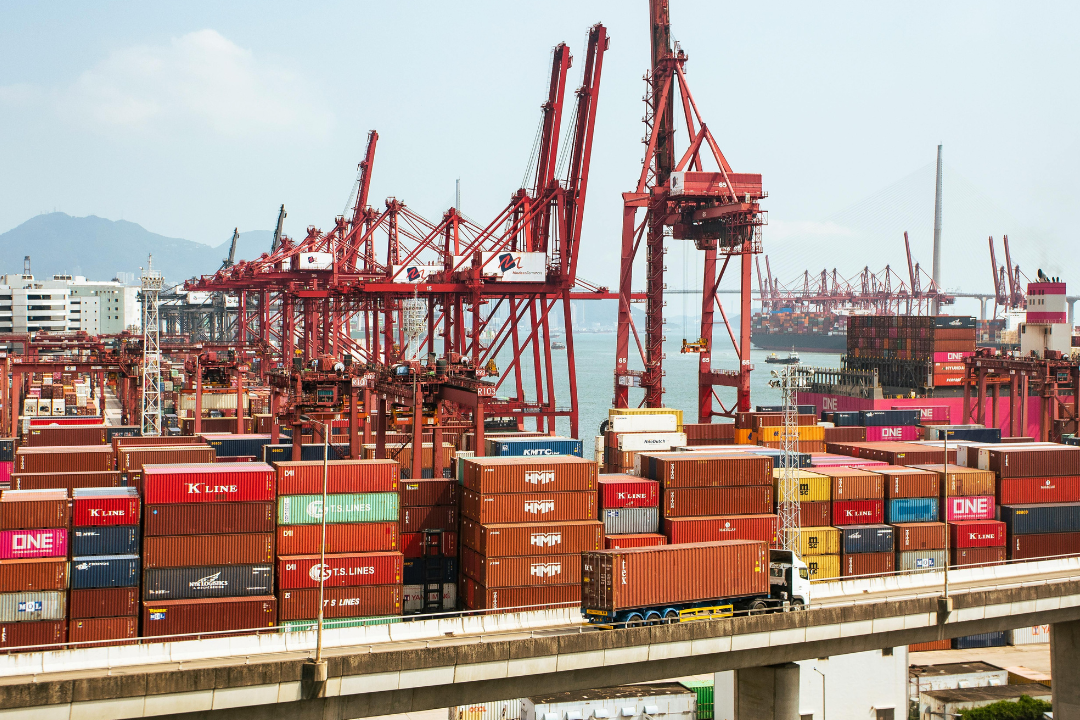 Brasil fecha 2025 com recorde de exportações e mantém superávit mesmo após tarifaço dos EUA