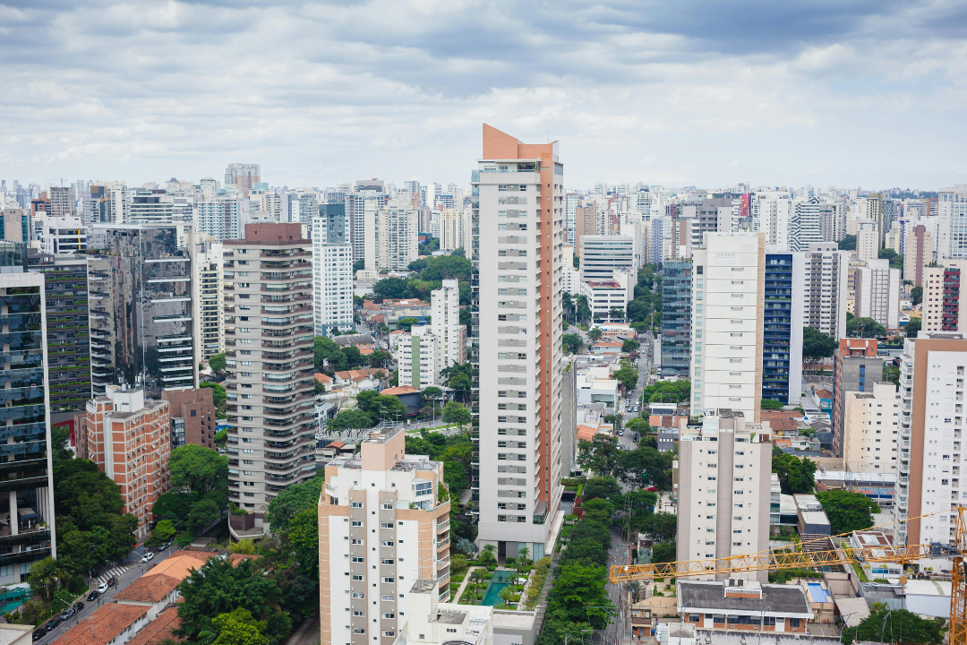 Inadimplência em condomínios de São Paulo cai em 2025, apesar do alto endividamento das famílias