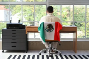 Com mais de 2.226 horas de trabalho por pessoa por ano, o México apresenta o pior equilíbrio entre vida profissional e pessoal entre os países da OCDE | Foto: Reprodução/Canva