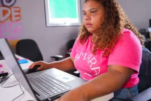 Banco Itaú e ONG Gerando Falcões transformam pontos do cartão em apoio ao empreendedorismo feminino nas periferias