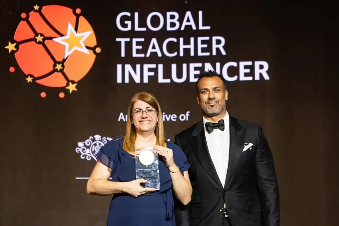 Professora de São Paulo recebe o prêmio Global Teacher Influencer of the Year