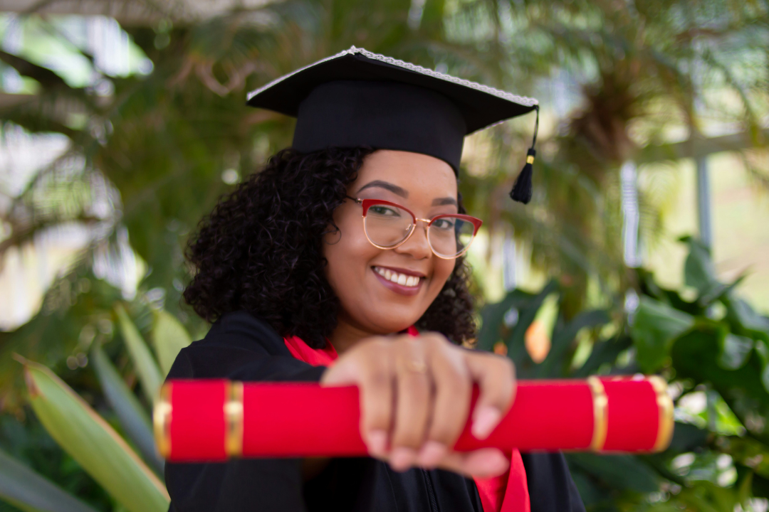 Nova etapa do Desenrola Fies permite que estudantes limpem o nome e reorganizem as contas após a graduação | Foto: Reprodução/ Unsplash