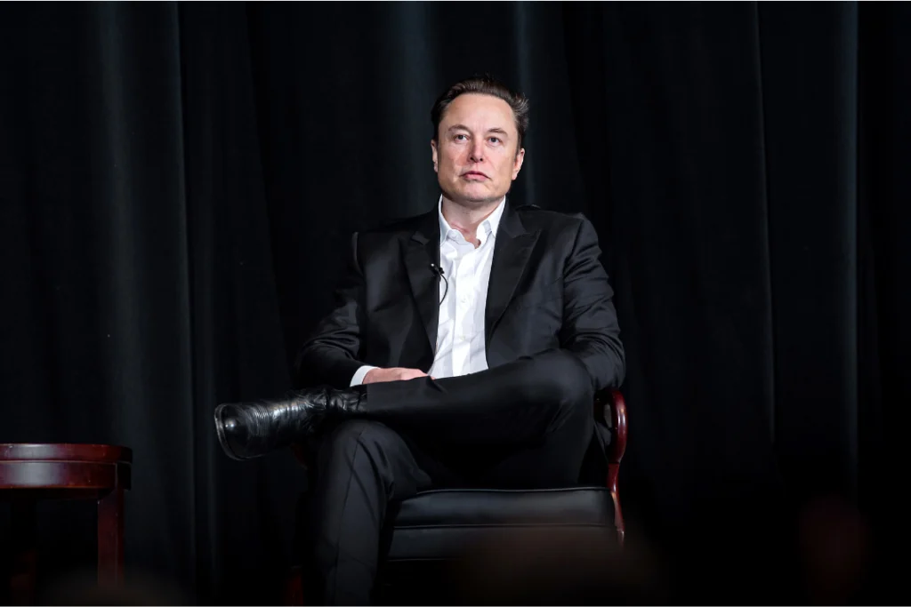 Elon Musk é o primeiro trilionário do planeta; fortuna passa de R$ 5,58 trilhões