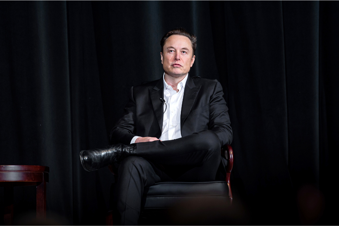 Elon Musk é o primeiro trilionário do planeta; fortuna passa de R$ 5,58 trilhões