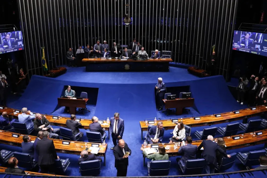 Fim da escala 6×1: Senado pode adiar votação da PEC para depois das eleições