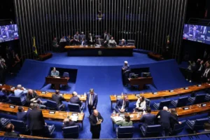 Fim da escala 6×1: Senado pode adiar votação da PEC para depois das eleições