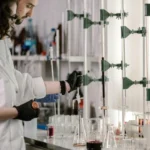 Brasil cai em ranking mundial de universidades por baixa produção científica