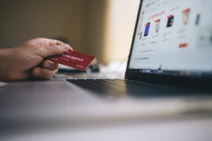 Publicidade na internet ultrapassa TV aberta pela primeira vez no Brasil