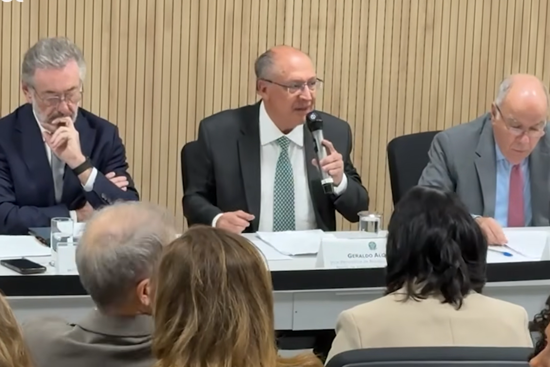 Governo anuncia apoio a empresas afetadas por tarifa dos EUA e promete proteger empregos
