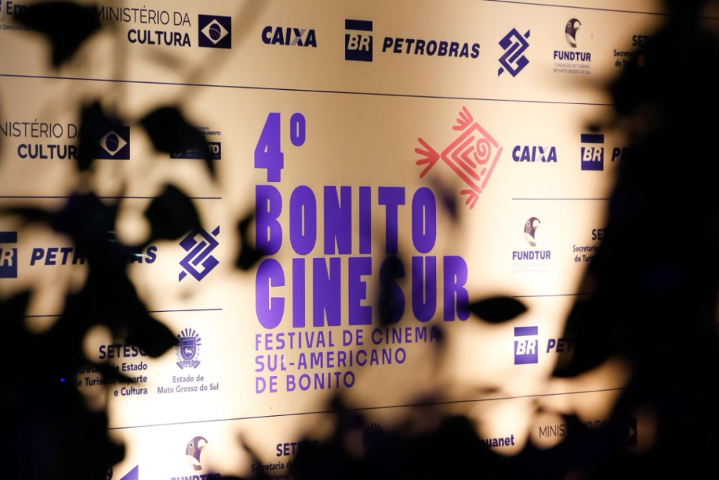 O Bonito CineSur chega à sua 4ª edição com programação gratuita e a proposta de transformar Bonito (MS) em um polo de integração do cinema sul-americano | Foto: Divulgação Oficial/Fotografando Bonito