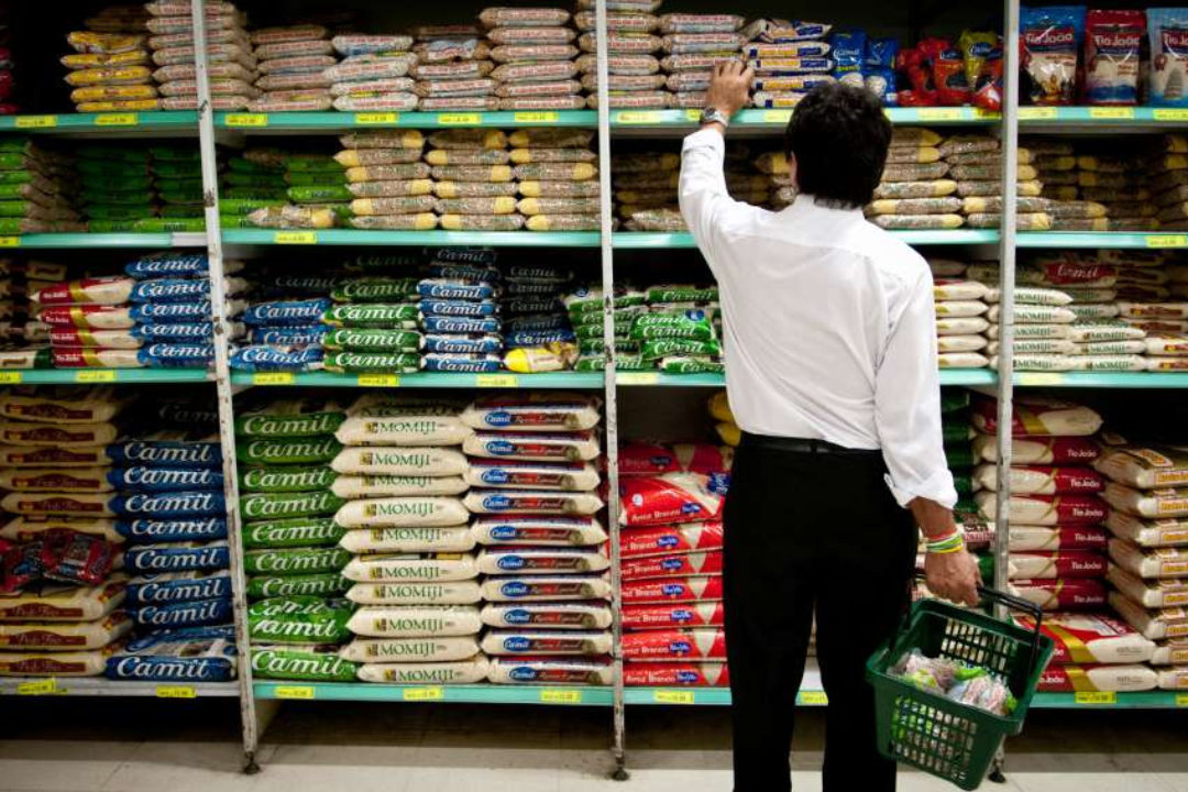 Cesta básica sobe em 17 capitais em junho e feijão lidera alta
