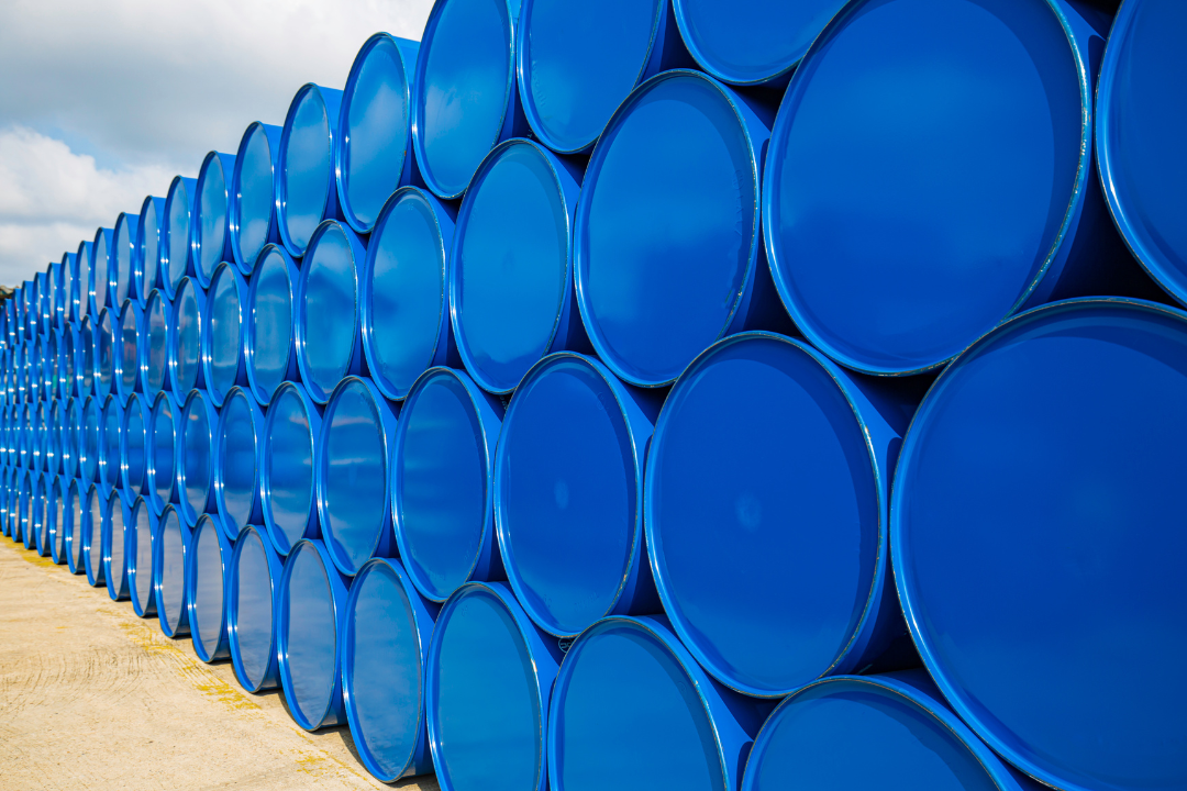 Petróleo supera US$ 100 por barril e acende alerta