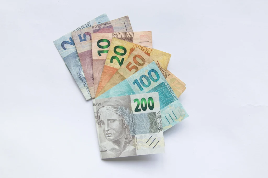 Receita Federal paga restituição automática do Imposto de Renda