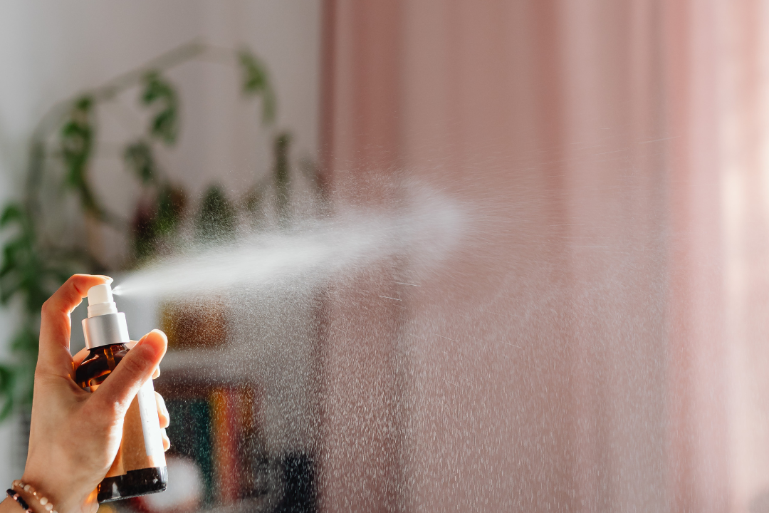 Começa a valer lei que autoriza uso de spray de pimenta para mulheres acima de 18 anos