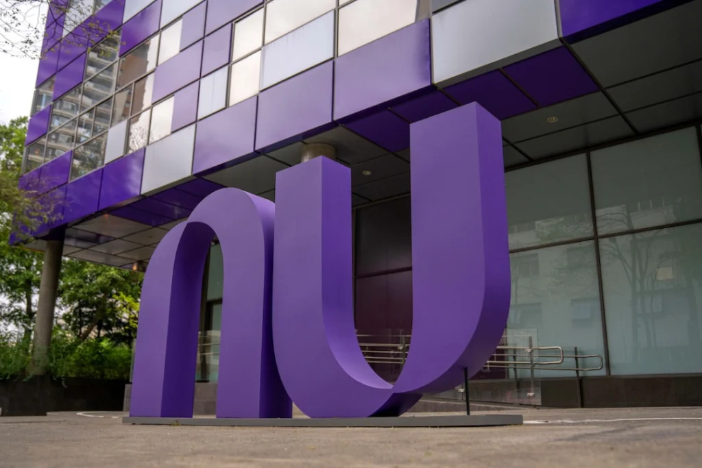 Nubank registra lucro recorde de US$ 1,1 bilhão no trimestre