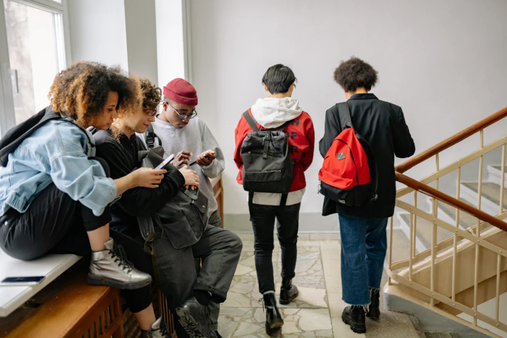64,8% dos alunos do ensino médio não têm aprendizagem adequada em português