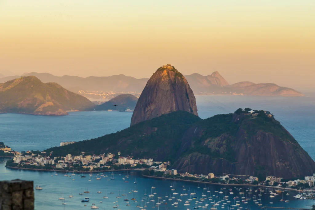 Brasil bate recorde de crescimento de turistas estrangeiros