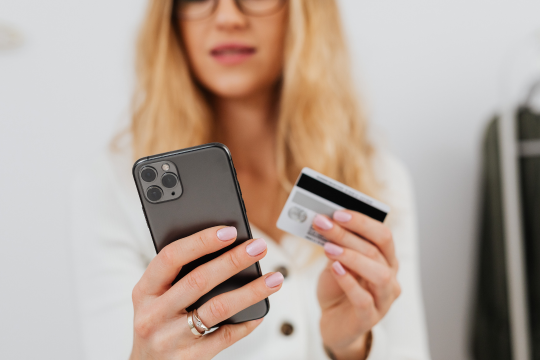 Cartão PJ vira aposta de bancos e fintechs para conquistar pequenos negócios