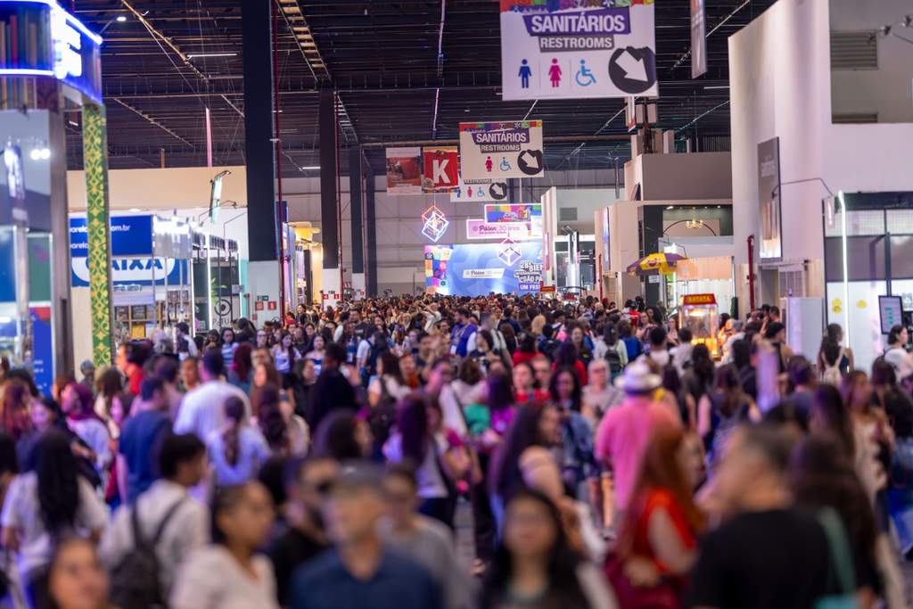 Bienal do Livro de SP bate recorde com 760 mil visitantes