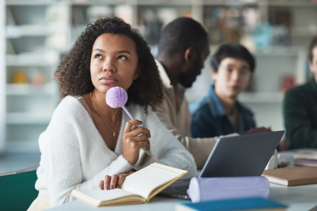 Programa de bolsas passa a integrar ações de formação de professores