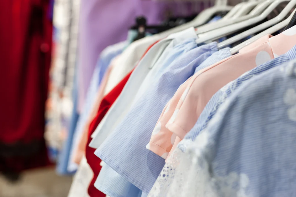 Taxa das blusinhas: Senado aprova fim do imposto de 20% em compras de até US$ 50