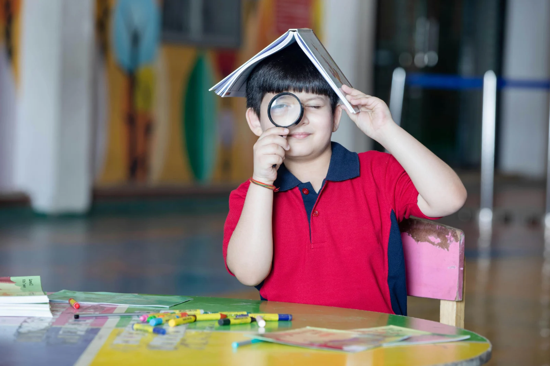 Trabalho infantil cai 9,2% no Brasil em 2025, aponta IBGE